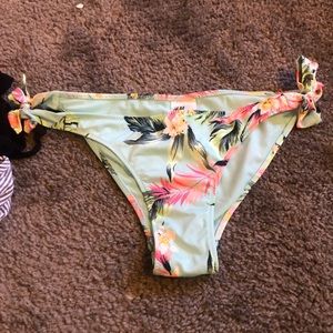 Bikini bottoms